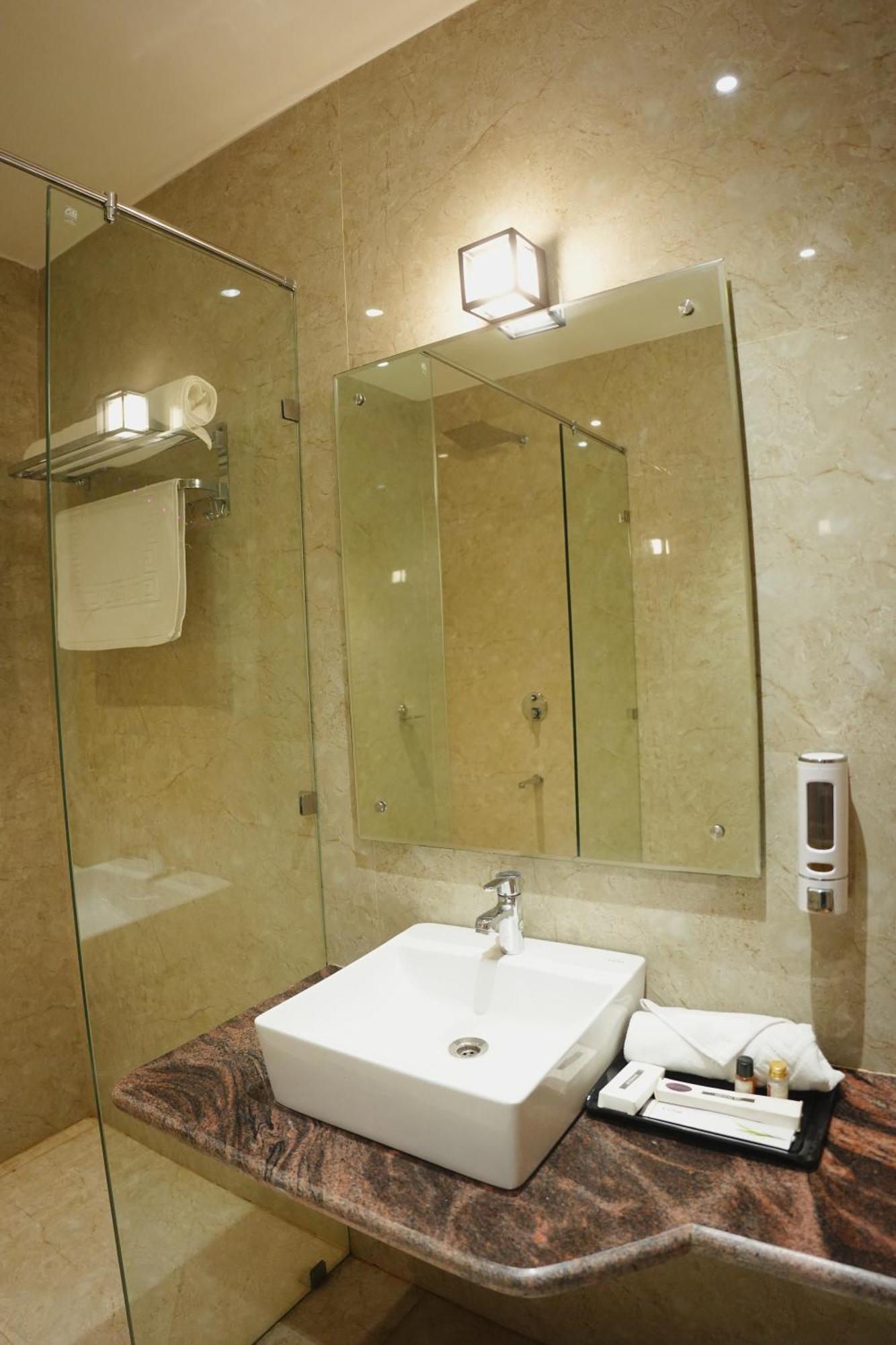 The Krati Resort & Convention Centre Bareli Zewnętrze zdjęcie