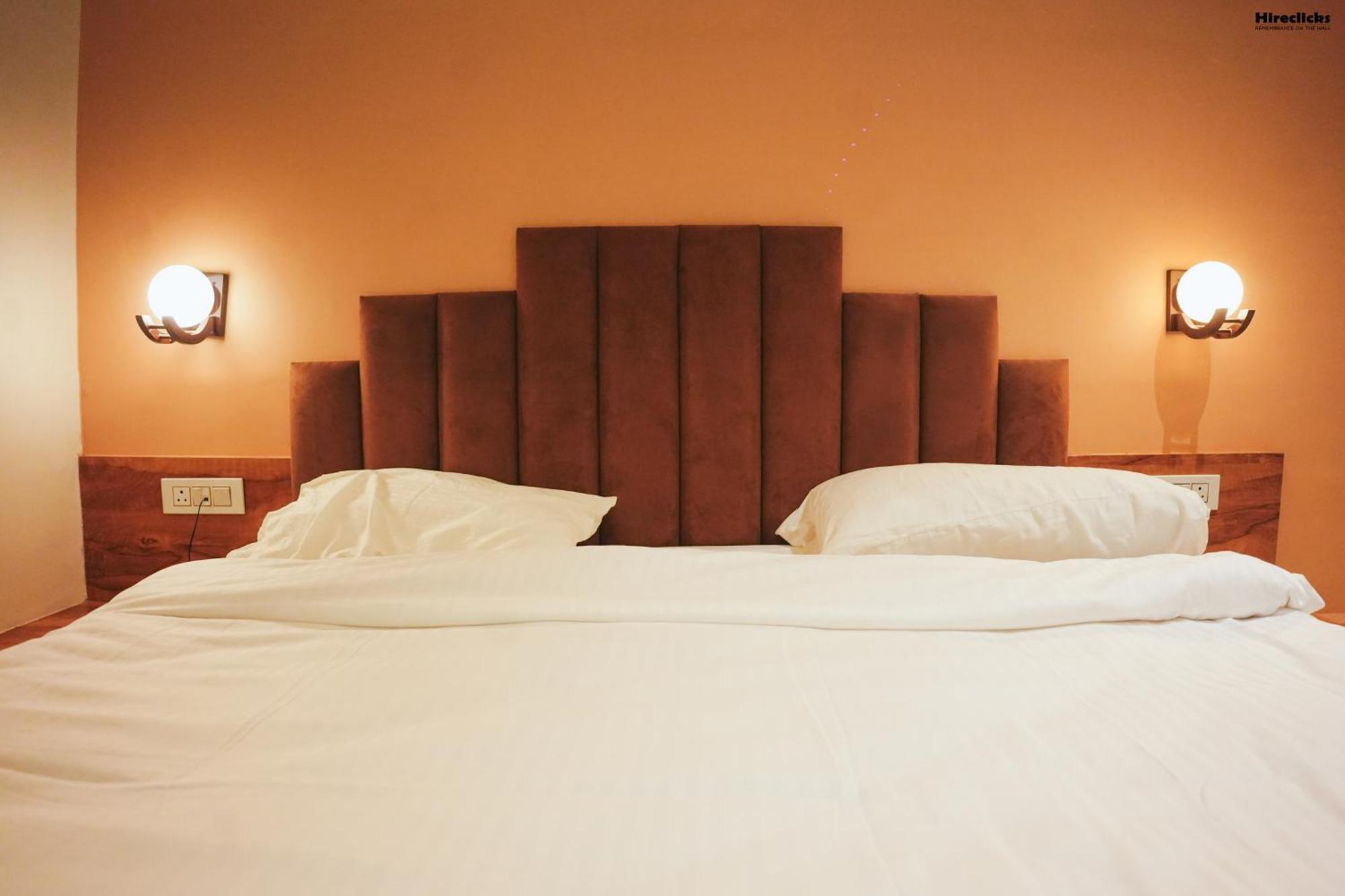 The Krati Resort & Convention Centre Bareli Zewnętrze zdjęcie