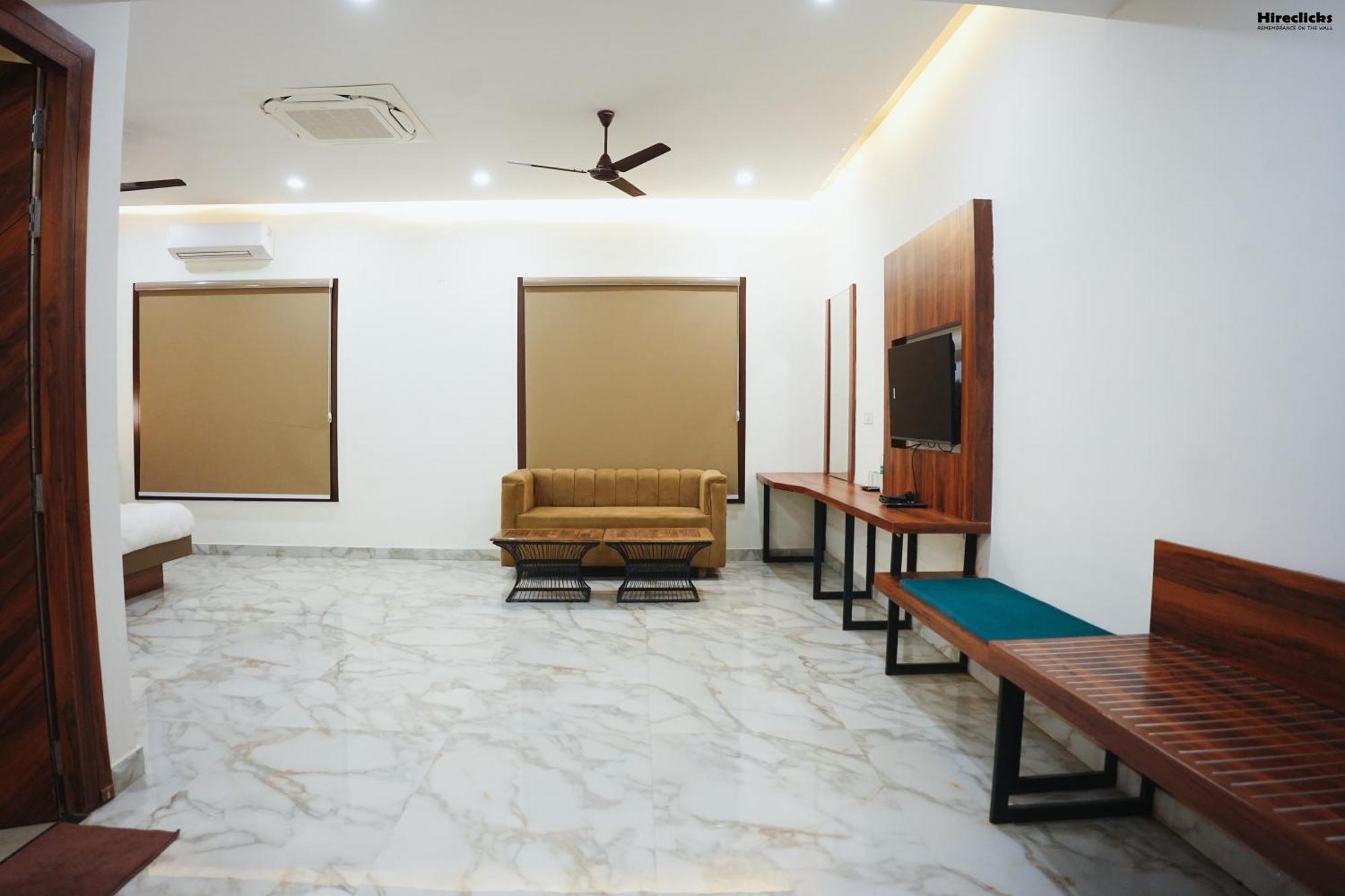 The Krati Resort & Convention Centre Bareli Zewnętrze zdjęcie